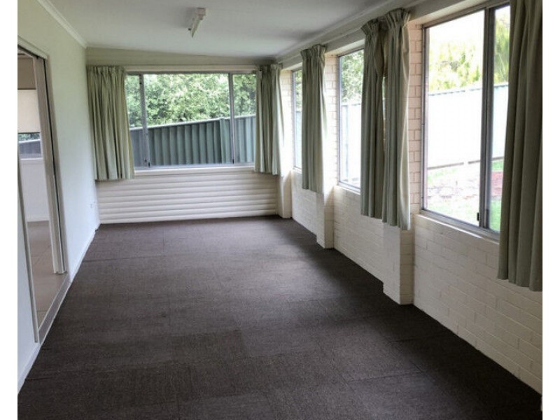 27 Tathra Road, Bega NSW 2550