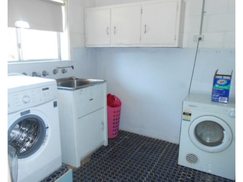 10 Little Church Street, Bega NSW 2550