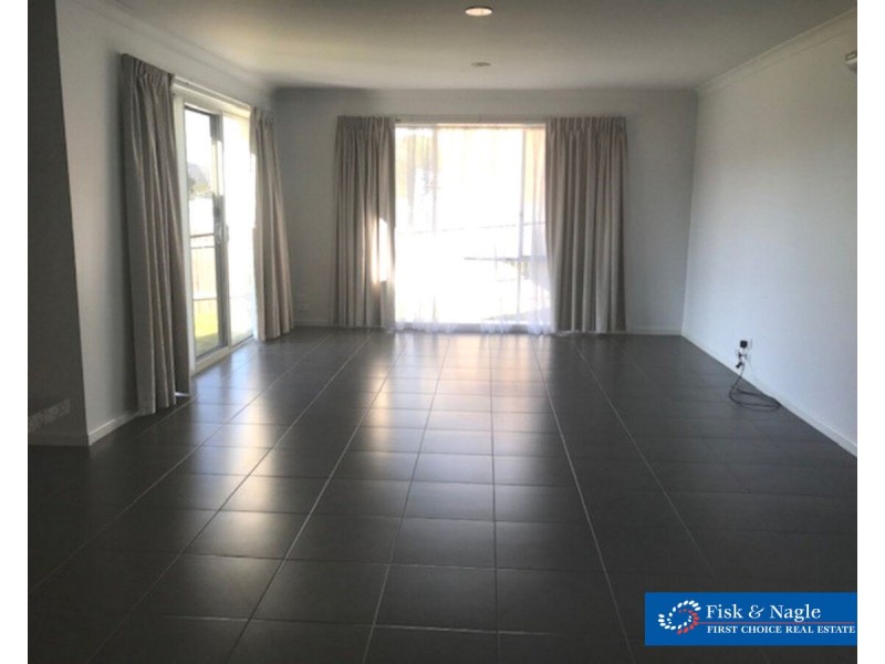 3 Game Crescent, Bega NSW 2550
