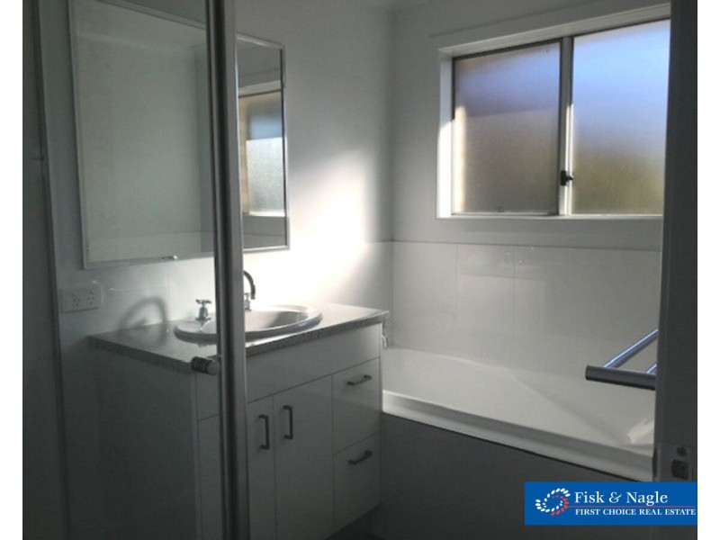 3 Game Crescent, Bega NSW 2550