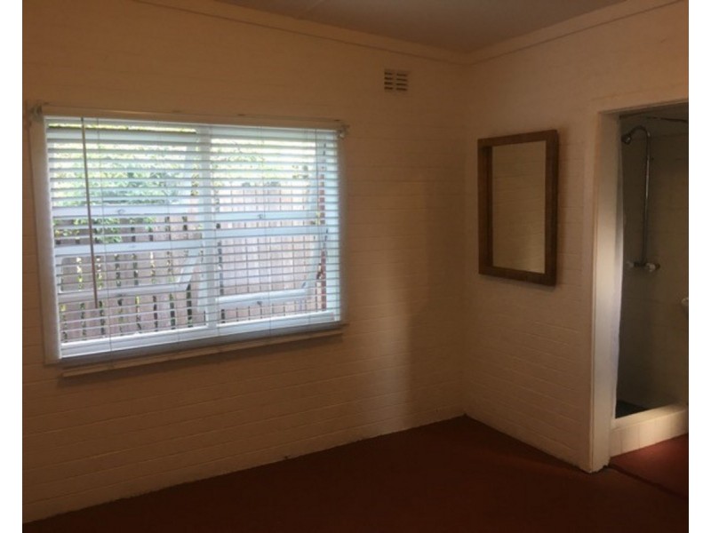 2/64 Carp Street, Bega NSW 2550