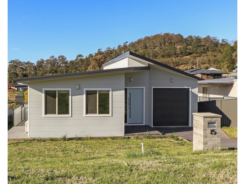 15 Philip Street, Wolumla NSW 2550