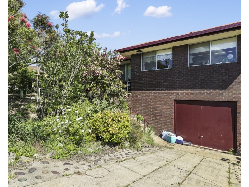 8 Mckee Drive, Bega NSW 2550