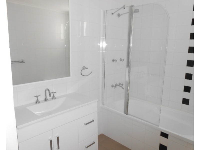 53 Fairview Street, Bega NSW 2550