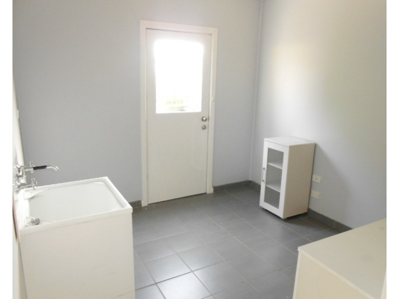 53 Fairview Street, Bega NSW 2550