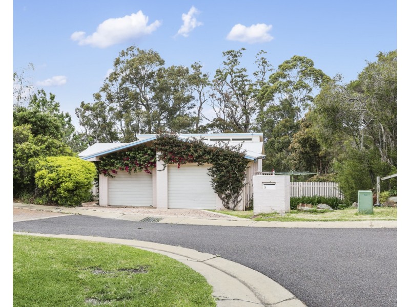 2 MacKillop Court, Tura Beach NSW 2548