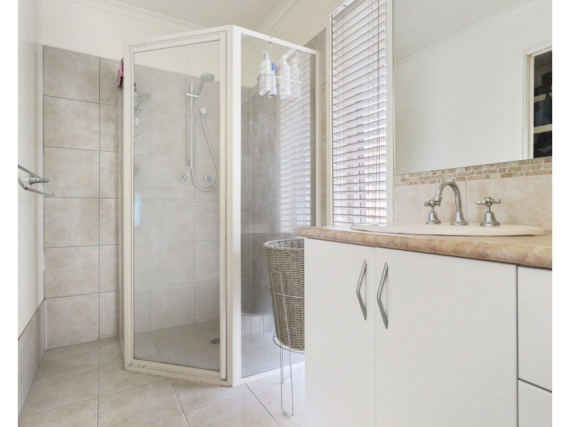 2 MacKillop Court, Tura Beach NSW 2548