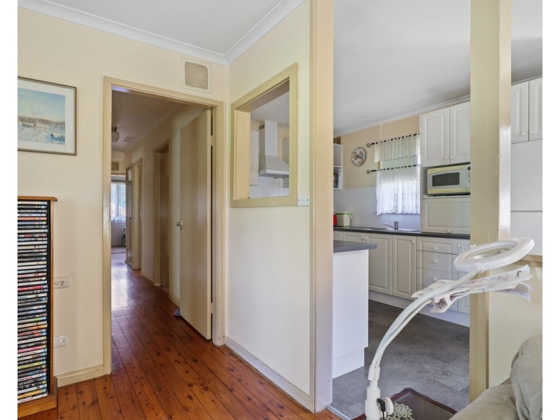 9 Bunyarra Drive, Bega NSW 2550