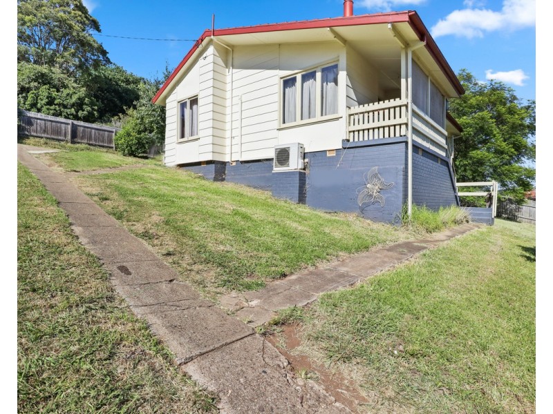 27 Girraween Crescent, Bega NSW 2550