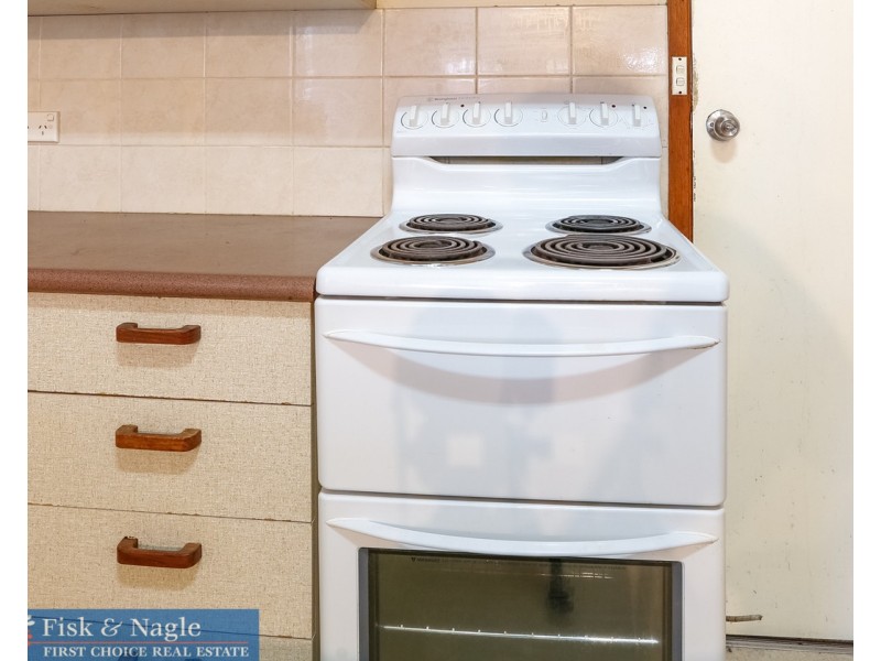 37 Parker Street, Bega NSW 2550