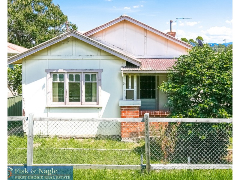 27 Parker Street, Bega NSW 2550