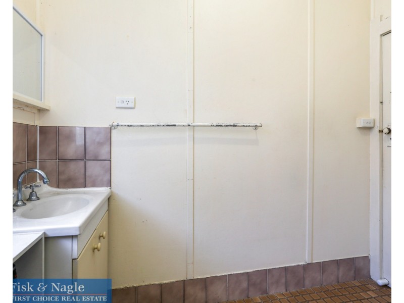 27 Parker Street, Bega NSW 2550