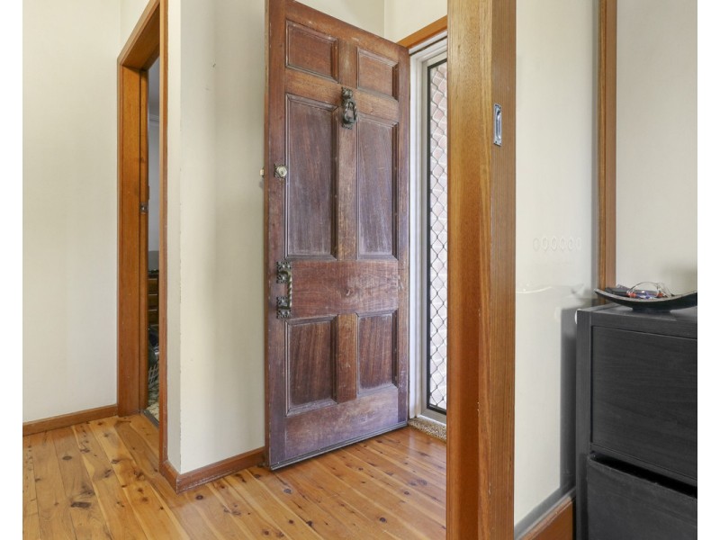 4 Meringo Street, Bega NSW 2550