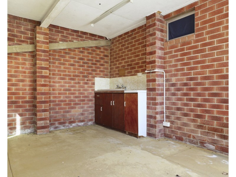 4 Meringo Street, Bega NSW 2550