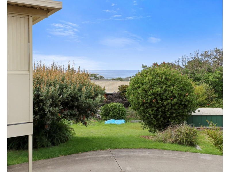 8 Waratah Court, Tura Beach NSW 2548