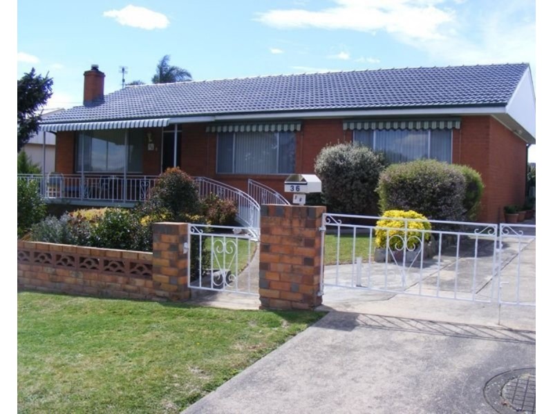 36 Glebe Avenue, Bega NSW 2550