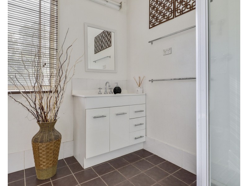 8 Bellbird Court, Wolumla NSW 2550