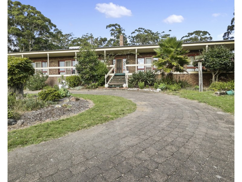 17 High Crescent, Tura Beach NSW 2548