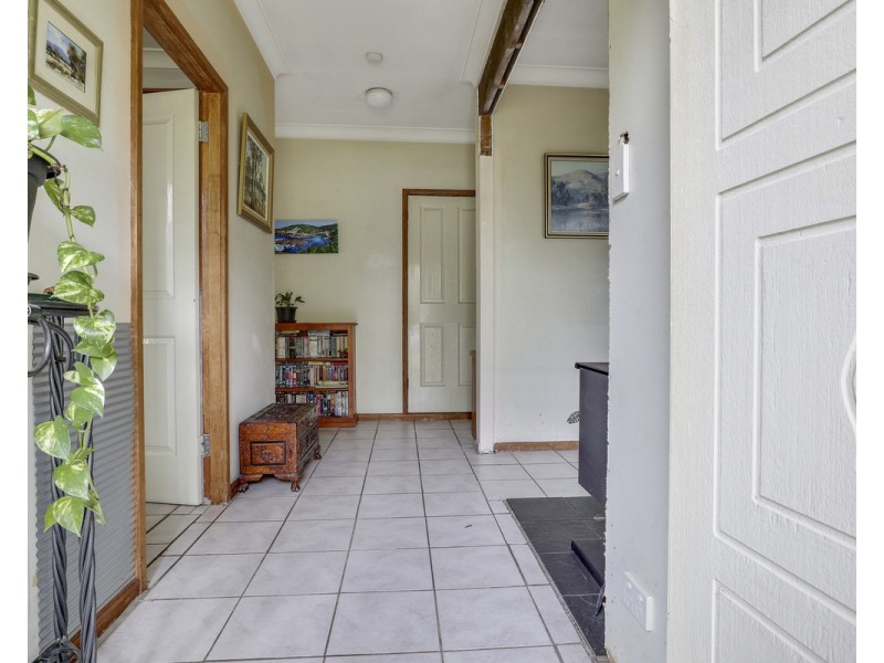 64 Ravenswood Street, Bega NSW 2550