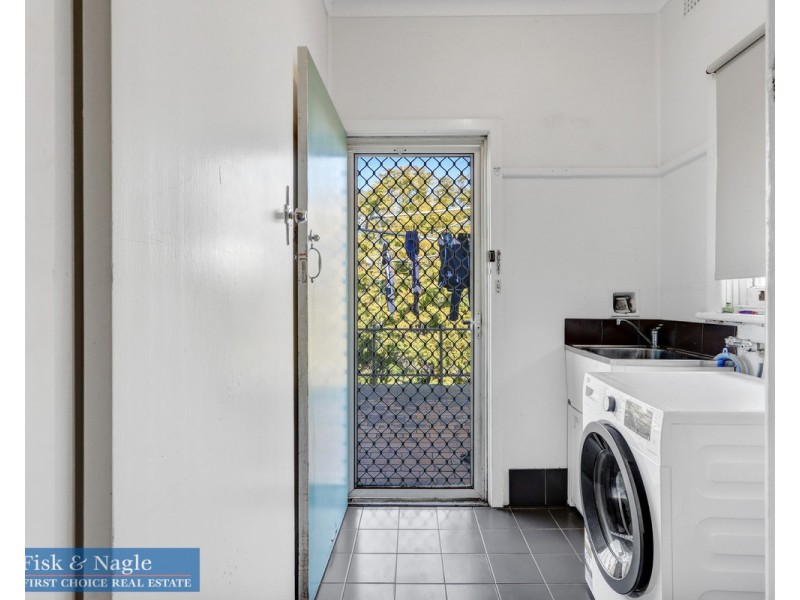 98 Rawlinson Street, Bega NSW 2550