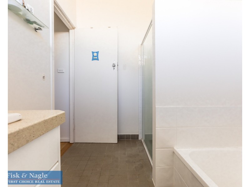 98 Rawlinson Street, Bega NSW 2550