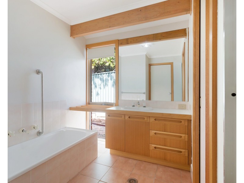 4a Surf Circle, Tura Beach NSW 2548