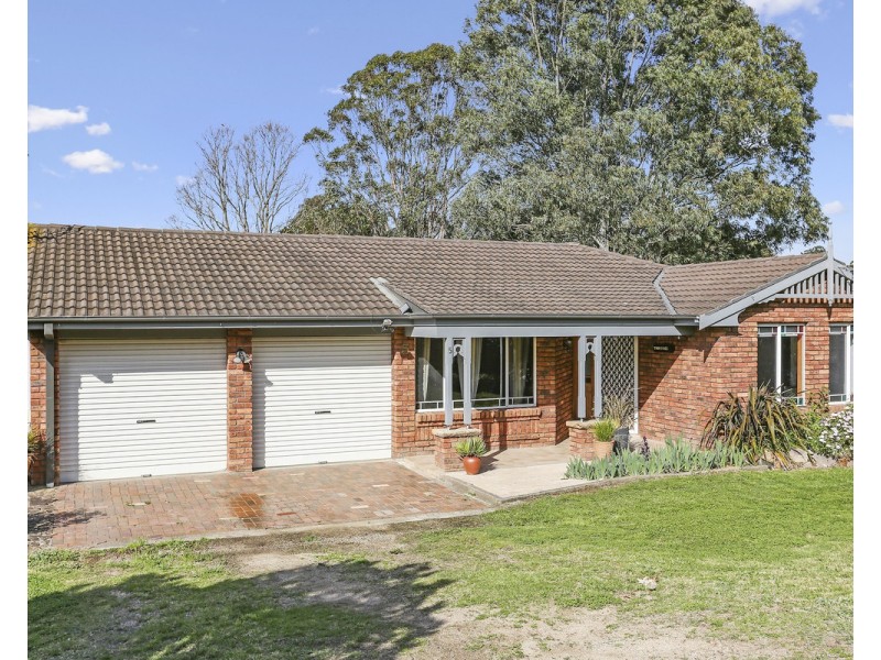 5 Miners Close, Bega NSW 2550