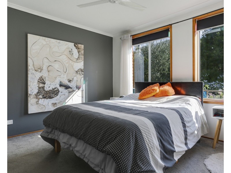 5 Miners Close, Bega NSW 2550
