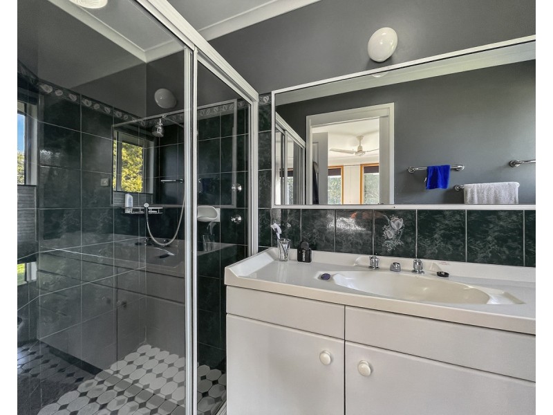 5 Miners Close, Bega NSW 2550