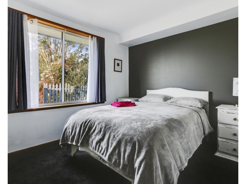 5 Miners Close, Bega NSW 2550