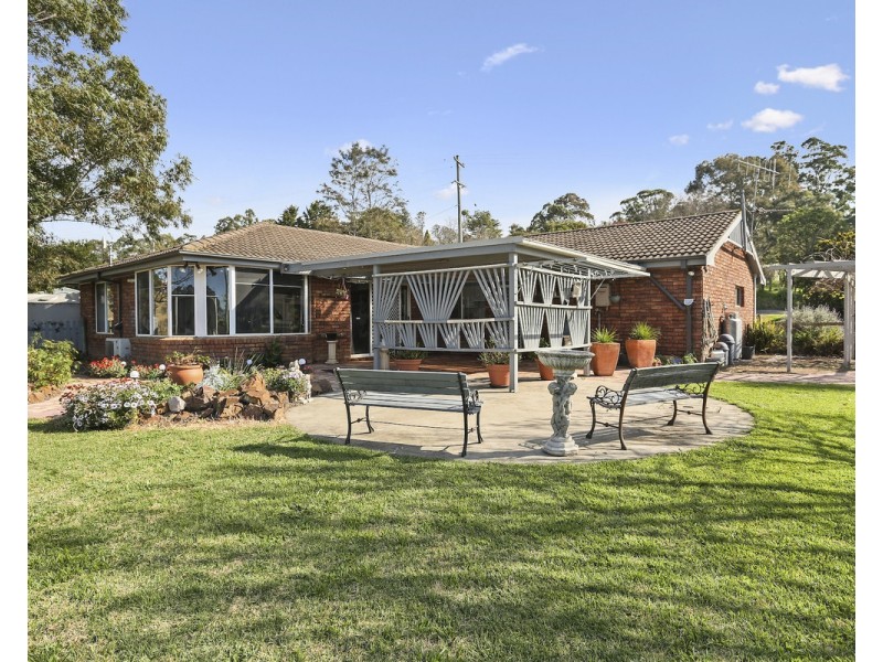5 Miners Close, Bega NSW 2550