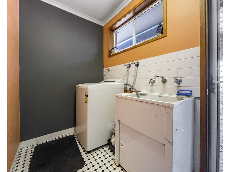 5 Miners Close, Bega NSW 2550