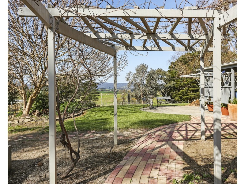 5 Miners Close, Bega NSW 2550