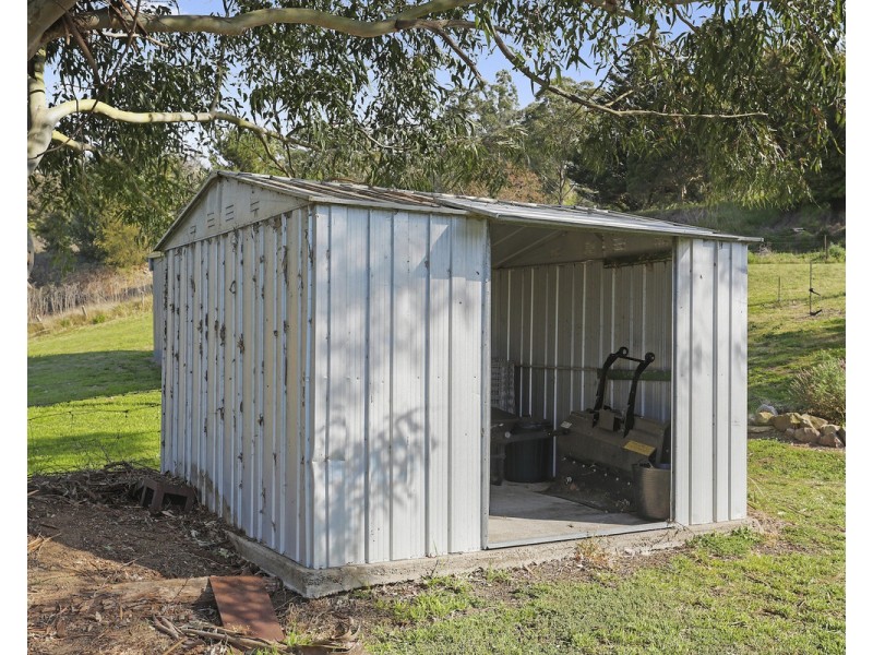 5 Miners Close, Bega NSW 2550