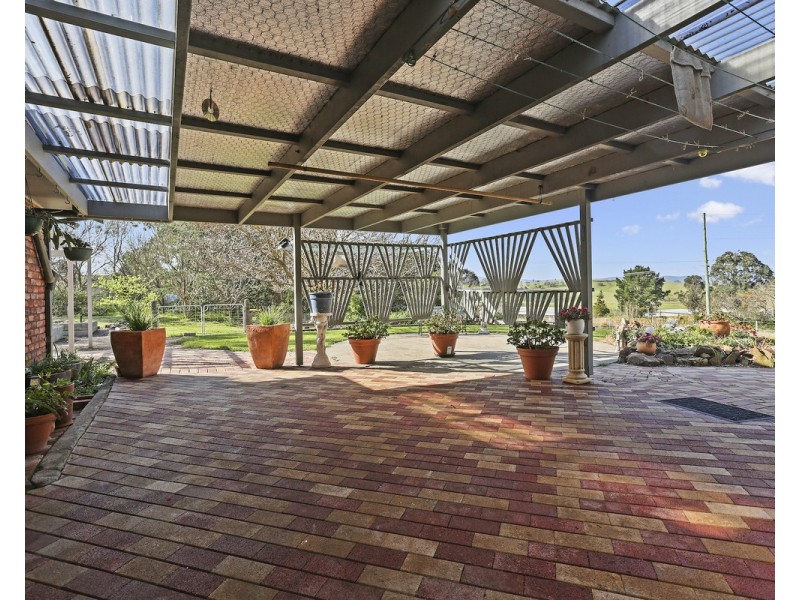 5 Miners Close, Bega NSW 2550