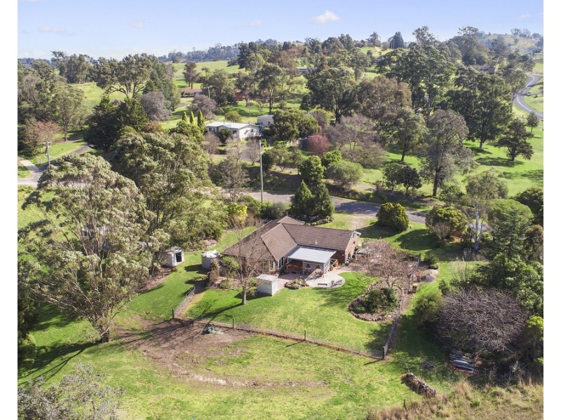5 Miners Close, Bega NSW 2550