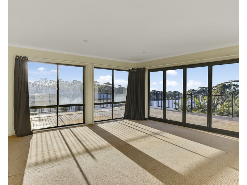 4D Elizabeth Parade, Tura Beach NSW 2548