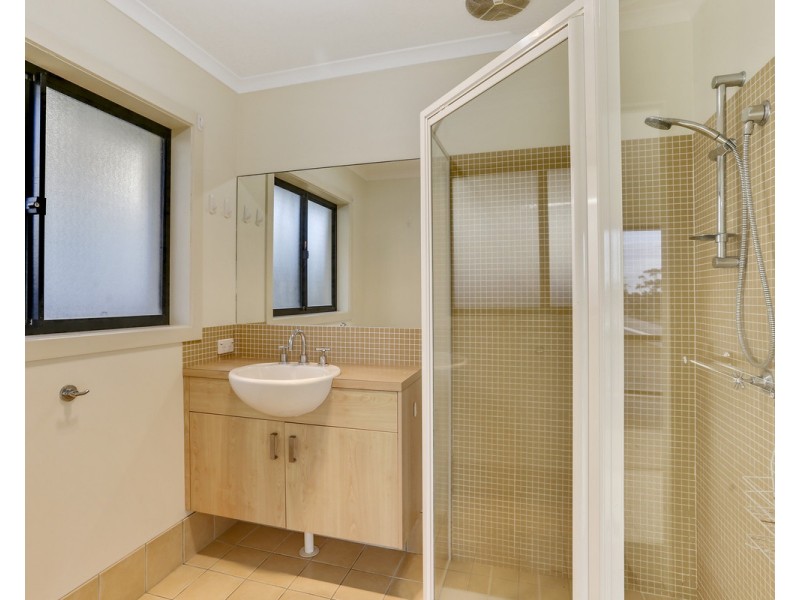 4D Elizabeth Parade, Tura Beach NSW 2548