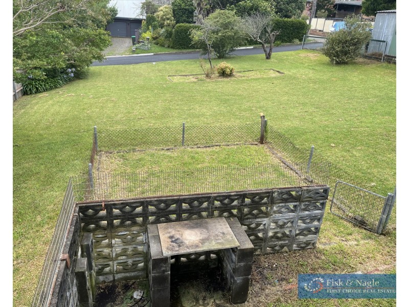 10 Glebe Avenue, Bega NSW 2550