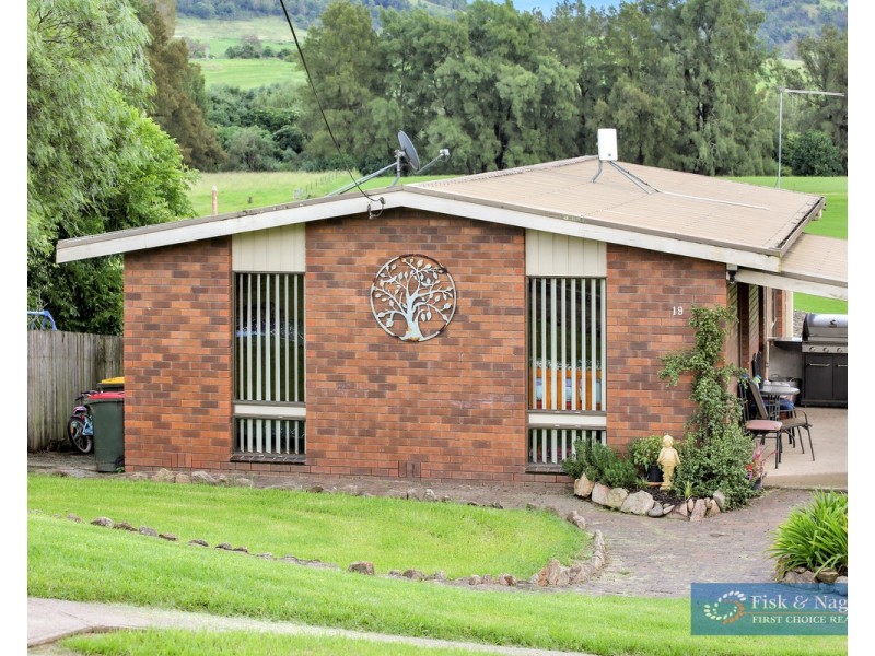 19 Kooringal Place, Bega NSW 2550
