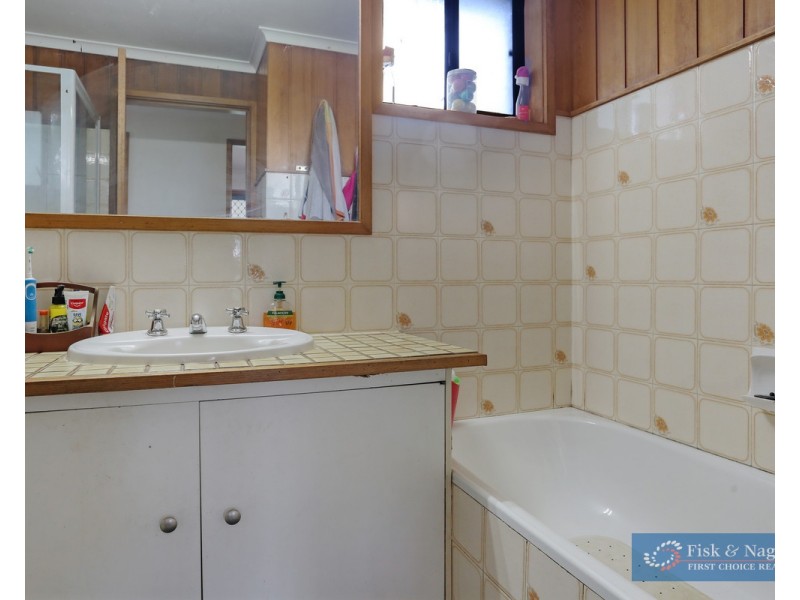 19 Kooringal Place, Bega NSW 2550