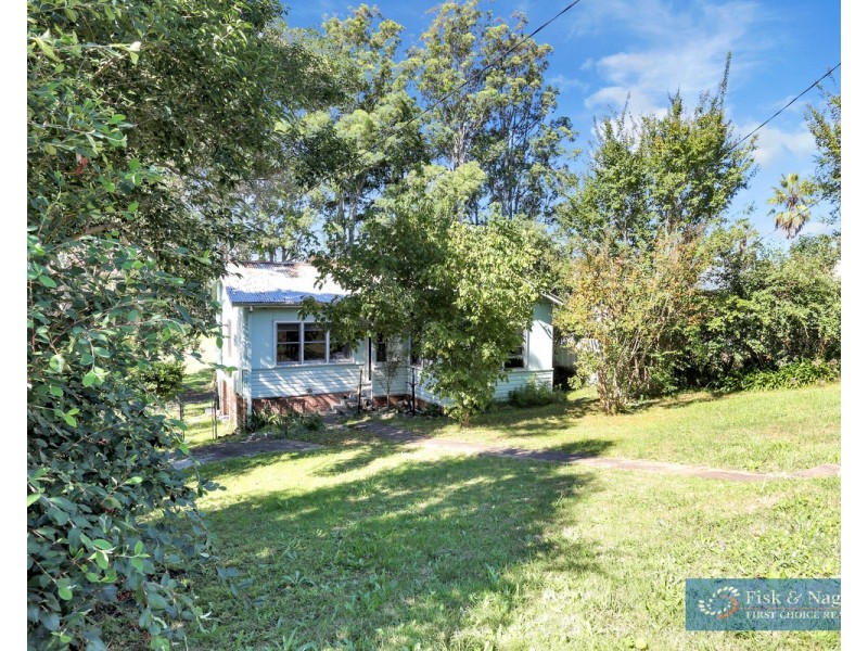 52 Meringo Street, Bega NSW 2550