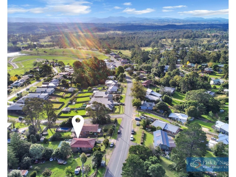 8 Scott Street, Wolumla NSW 2550