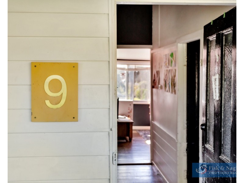 9 Kooringal Place, Bega NSW 2550