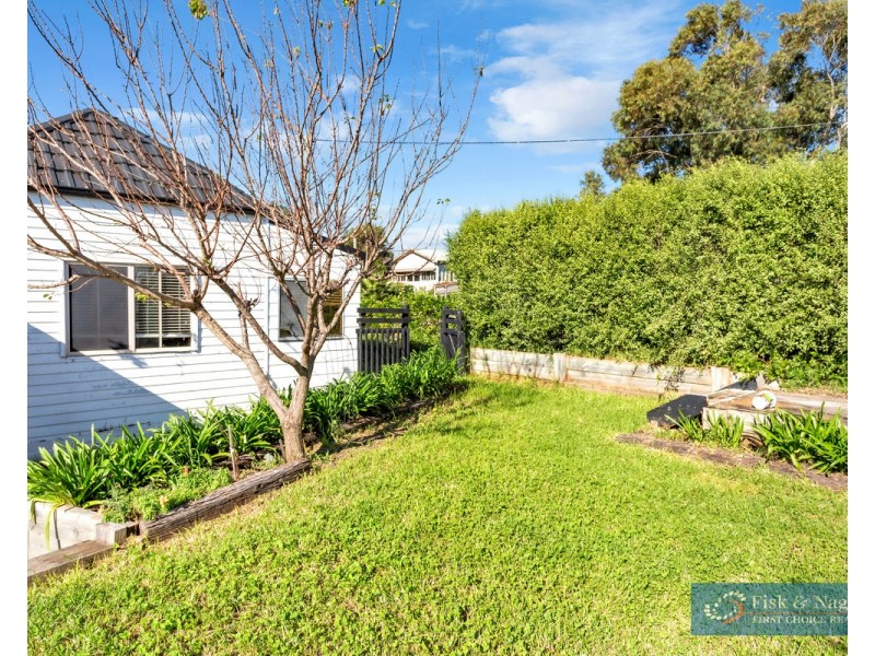 9 Kooringal Place, Bega NSW 2550