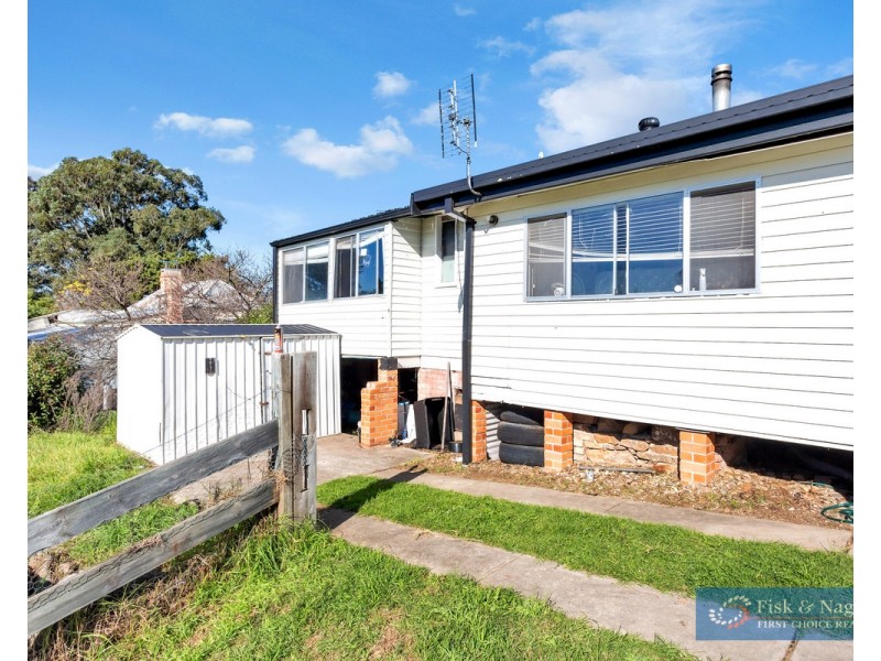 9 Kooringal Place, Bega NSW 2550