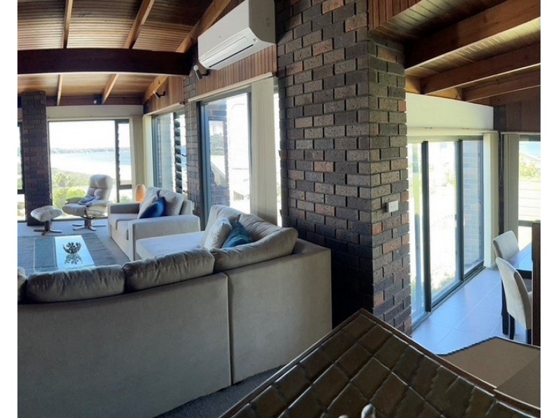 15 Surf Circle, Tura Beach NSW 2548