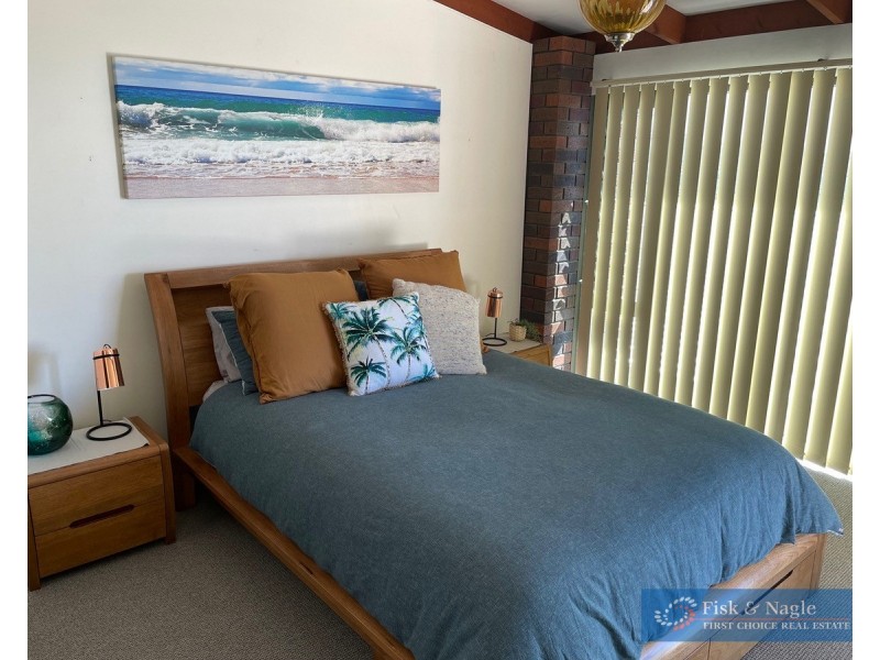 15 Surf Circle, Tura Beach NSW 2548