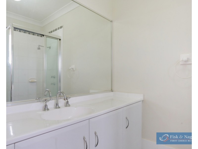 2 Howard Avenue, Bega NSW 2550