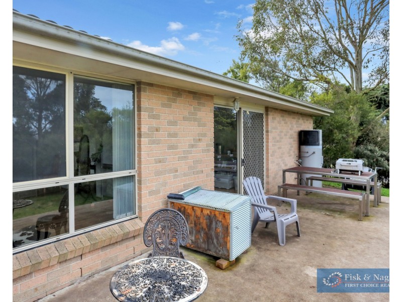 2 Howard Avenue, Bega NSW 2550